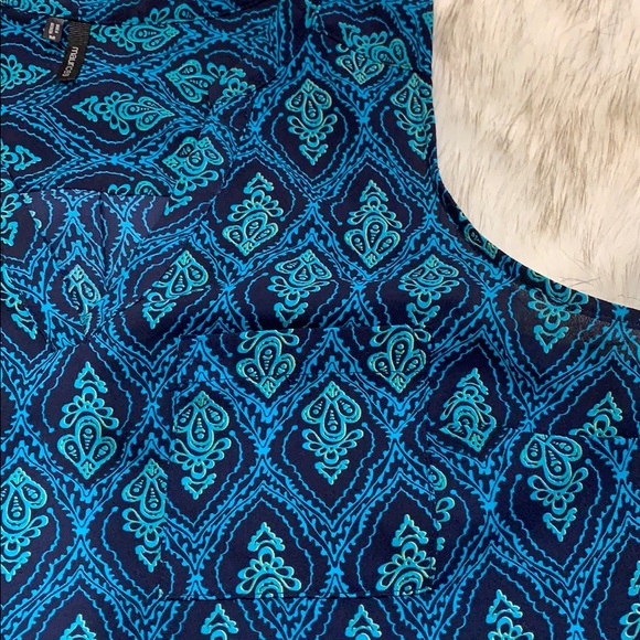 Maurices v-neck sleeveless blouse - Picture 4 of 9